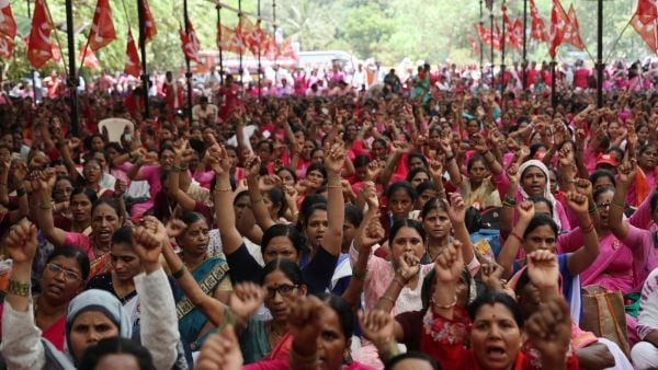 Anganwadi workers protest