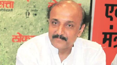 Shiv Sena UBT MPs defection