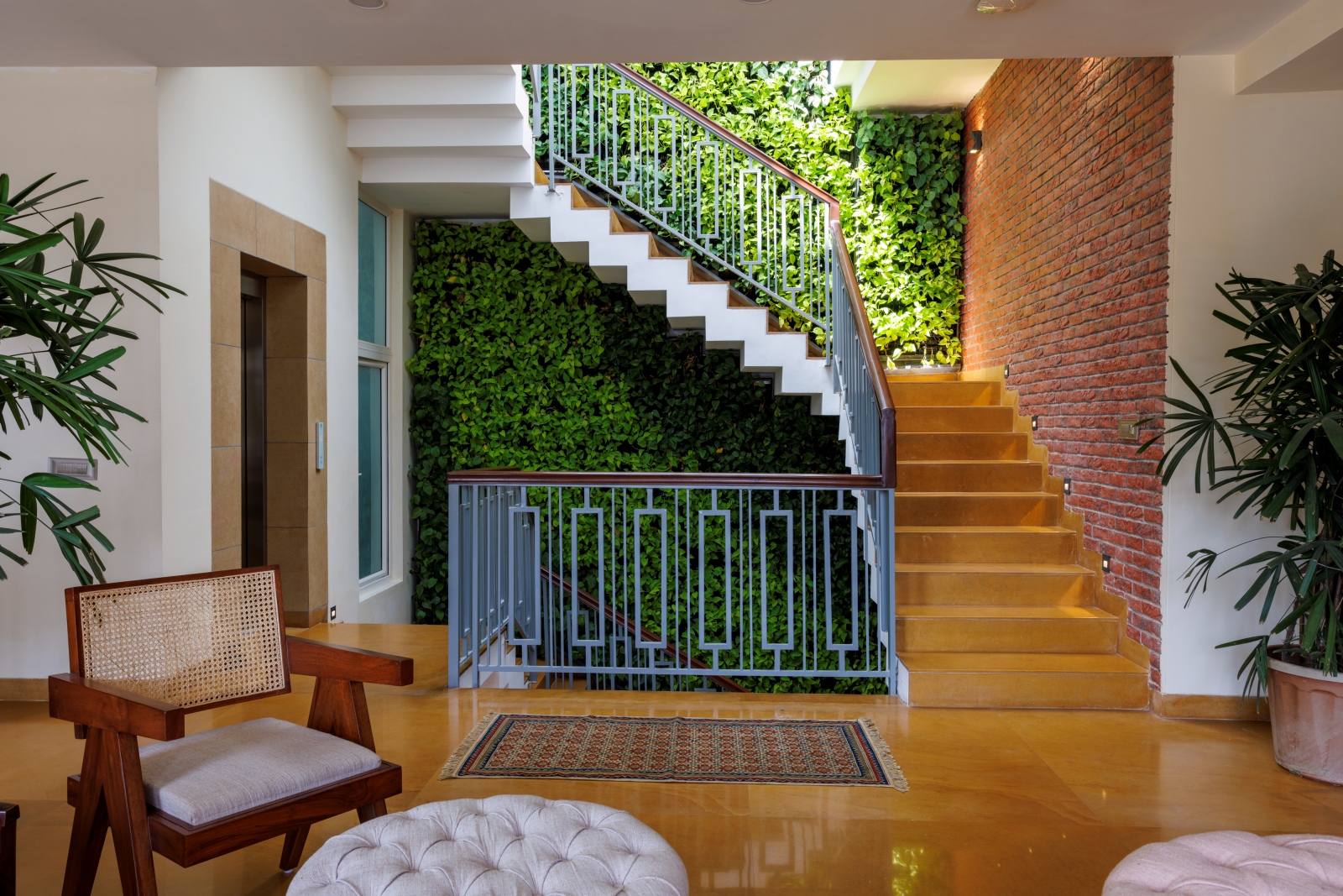green wall