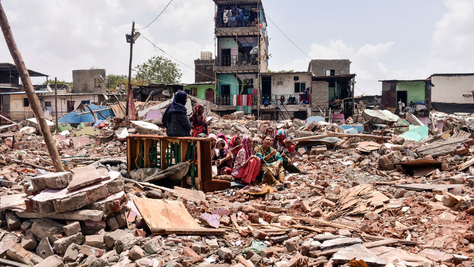 SMC demolishes unauthorised shed linked to BJP leader, returns materials; complainant gets notice