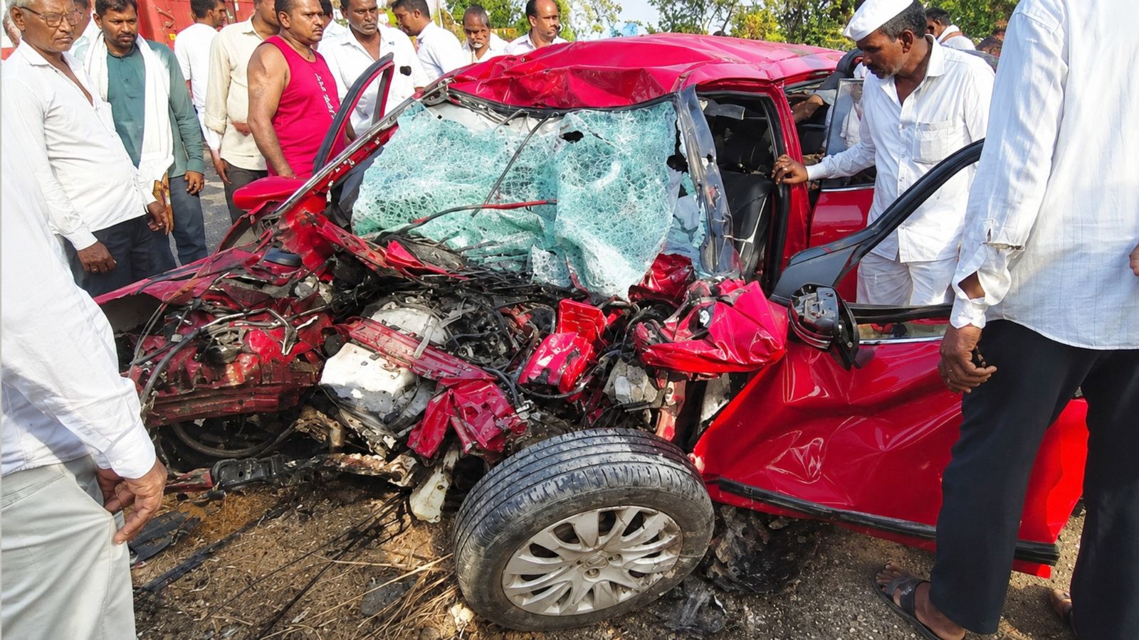 14 yr old girl riding a motorcycle dies in road mishap