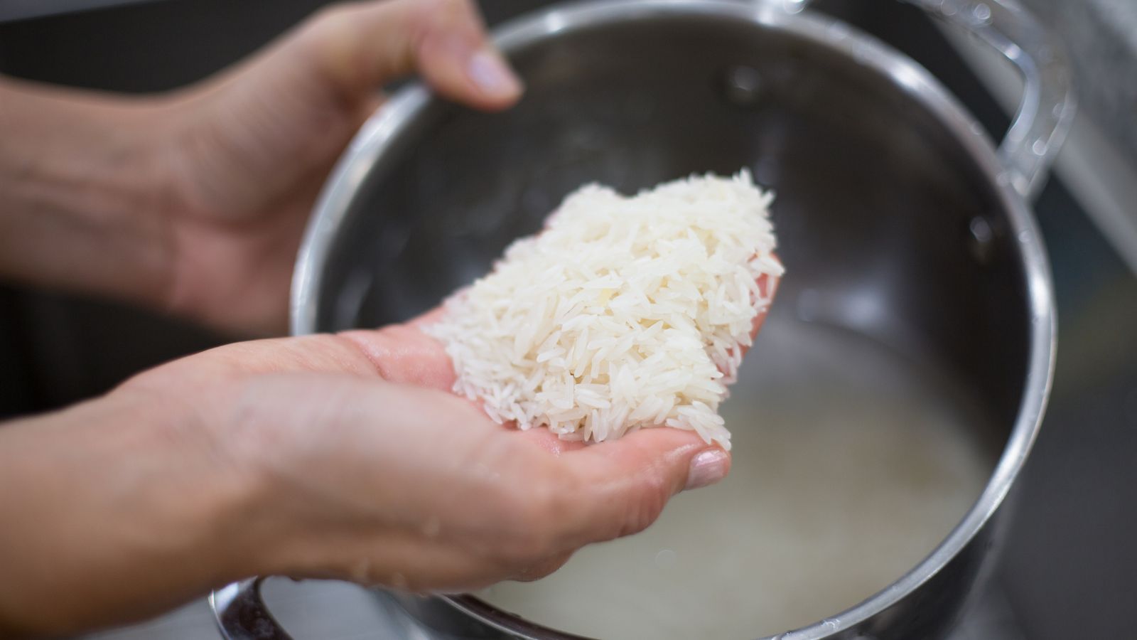 Is washing rice before cooking good or bad? Here’s what a new study says
