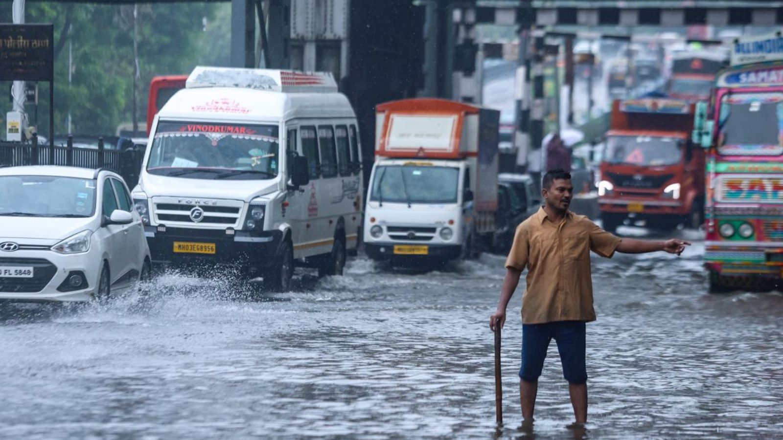 Despite downpour in Mumbai, lake stocks continue to plummet | Mumbai News