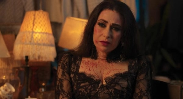 Karisma Kapoor in Murder Mubarak.