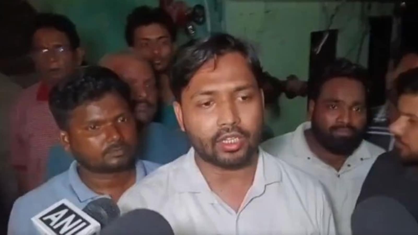 ‘Should we throw flowers?’: Videos show Khan Sir reacting to firing incident amid police search