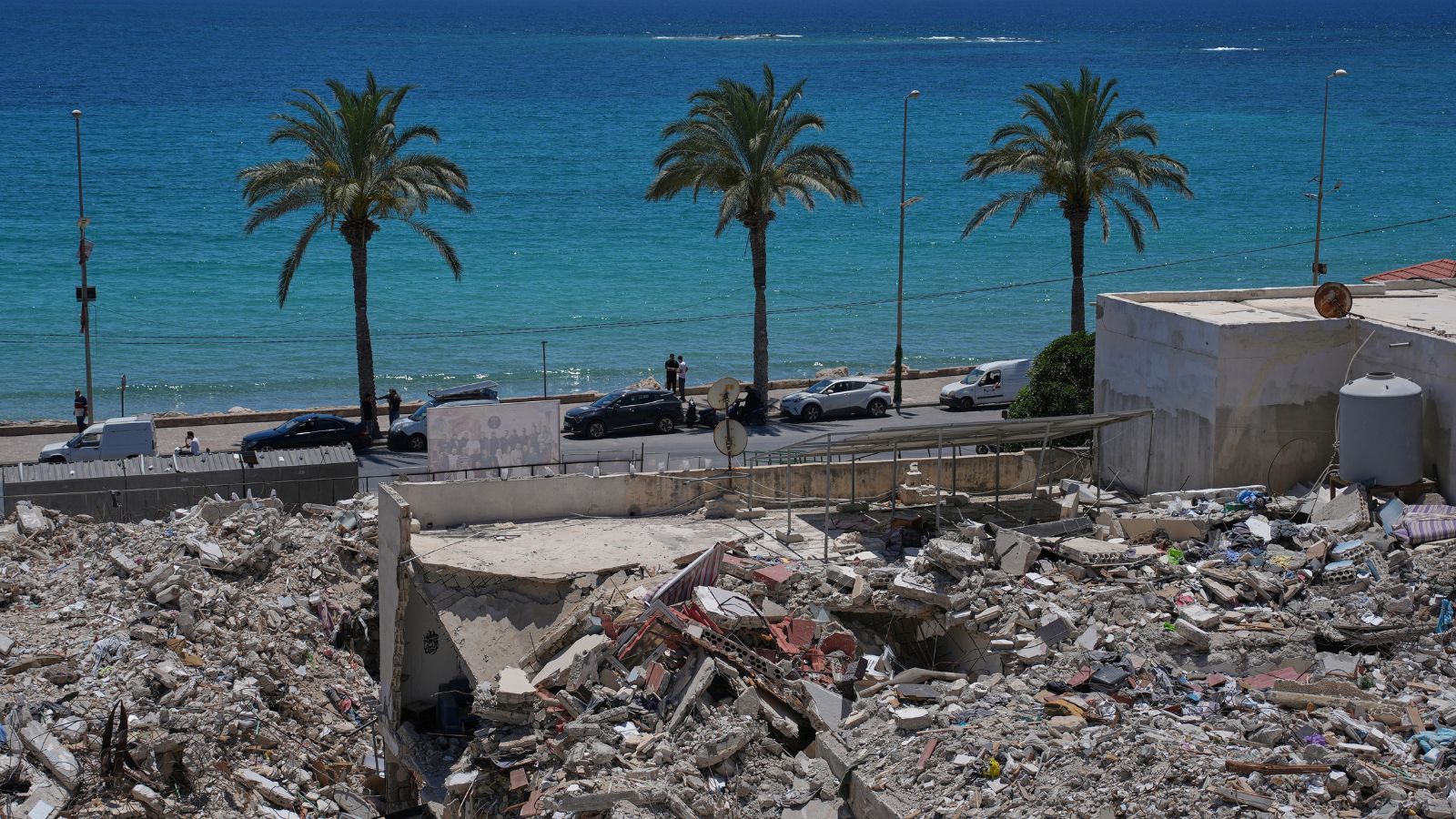 Lebanon Clashes Put US-Iran Ceasefire at Risk