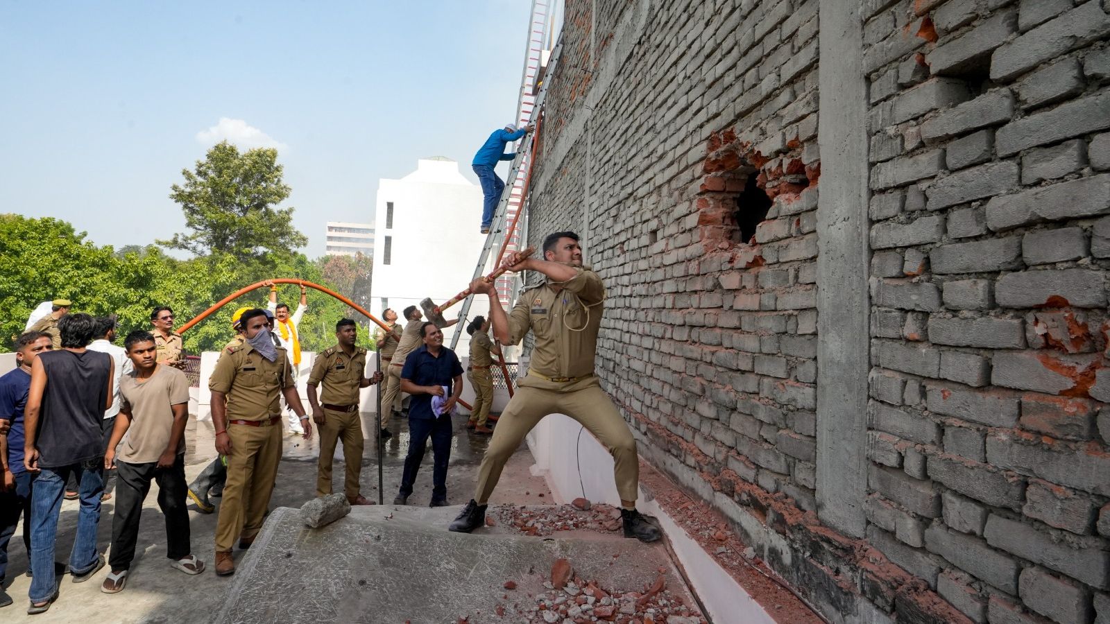 Two holes made in wall, bodies carried out: Inside Lucknow fire rescue