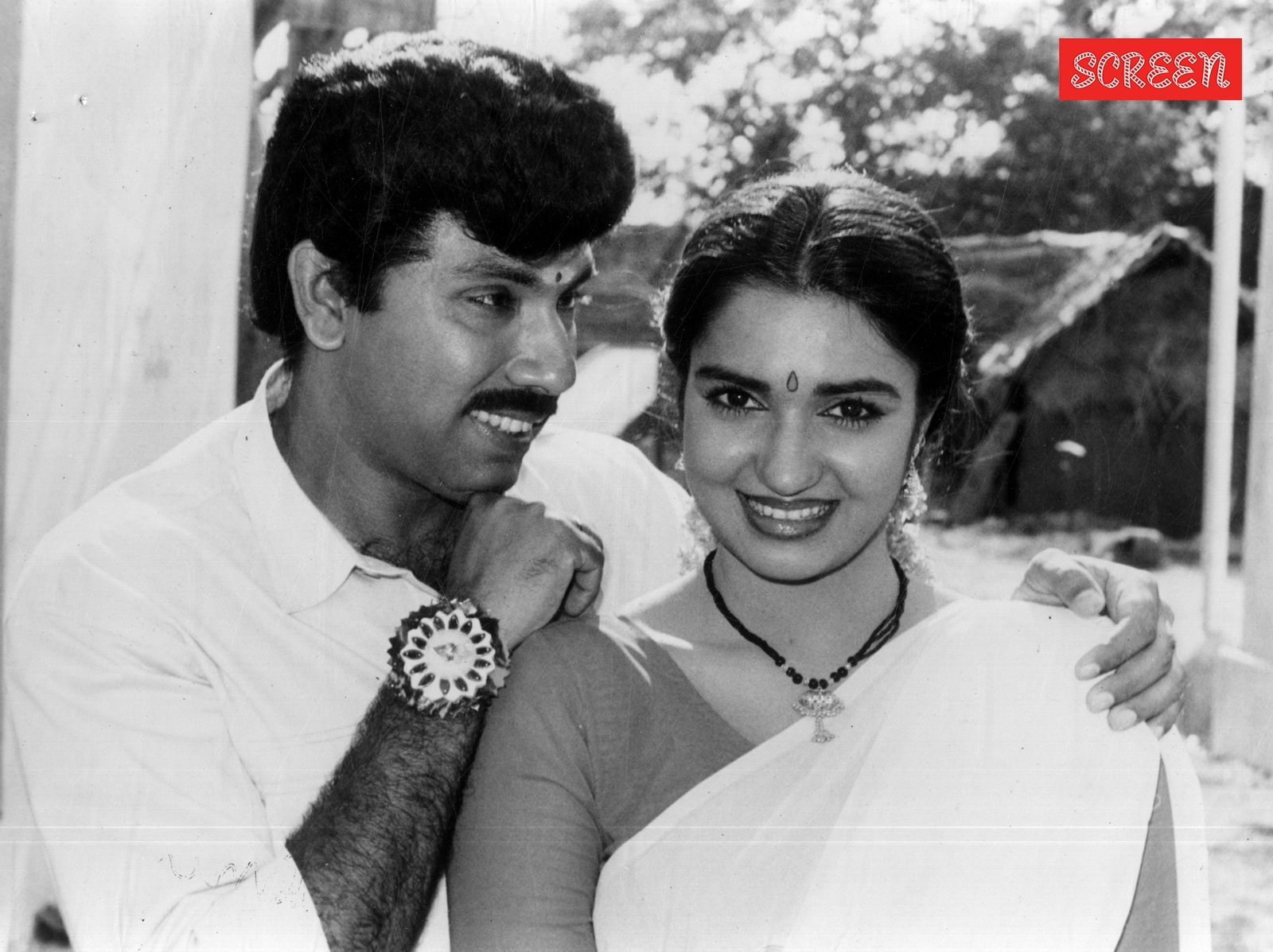 Sukanya made her film debut by playing the female lead in legendary Tamil director Bharathiraja's Pudhu Nellu Pudhu Naathu.