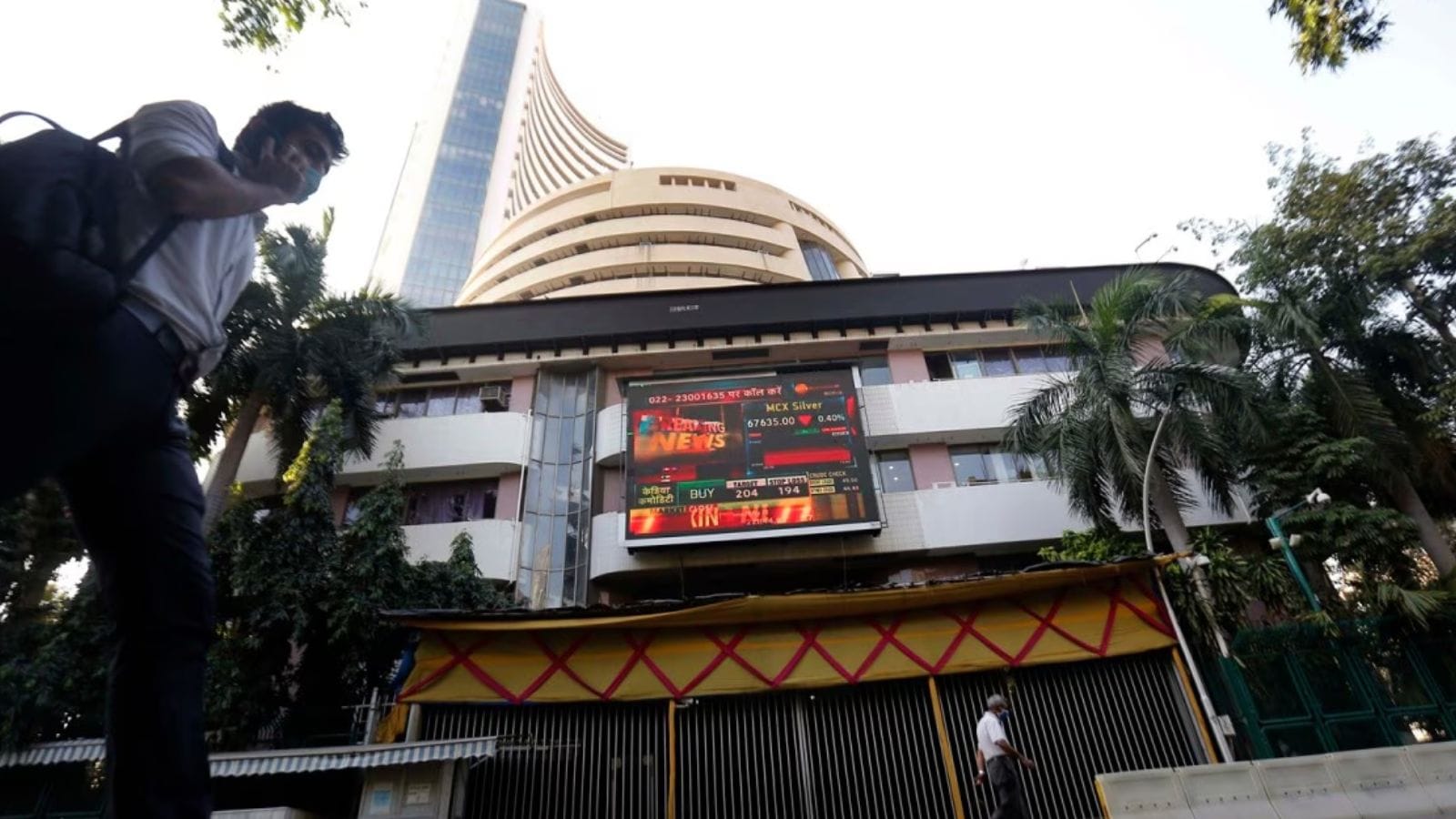 Indian equity markets and the rupee opened lower on Monday as escalating tensions in West Asia triggered a global risk-off sentiment. (File Photo)