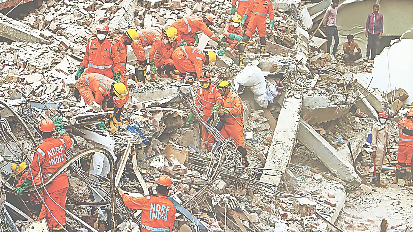 Mehrauli Building Collapse: Delhi Police Enlists IIT-Delhi to Probe Cause