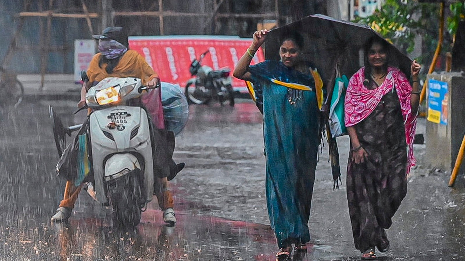 Monsoon fury looms over Kerala as IMD issues orange alert; D
