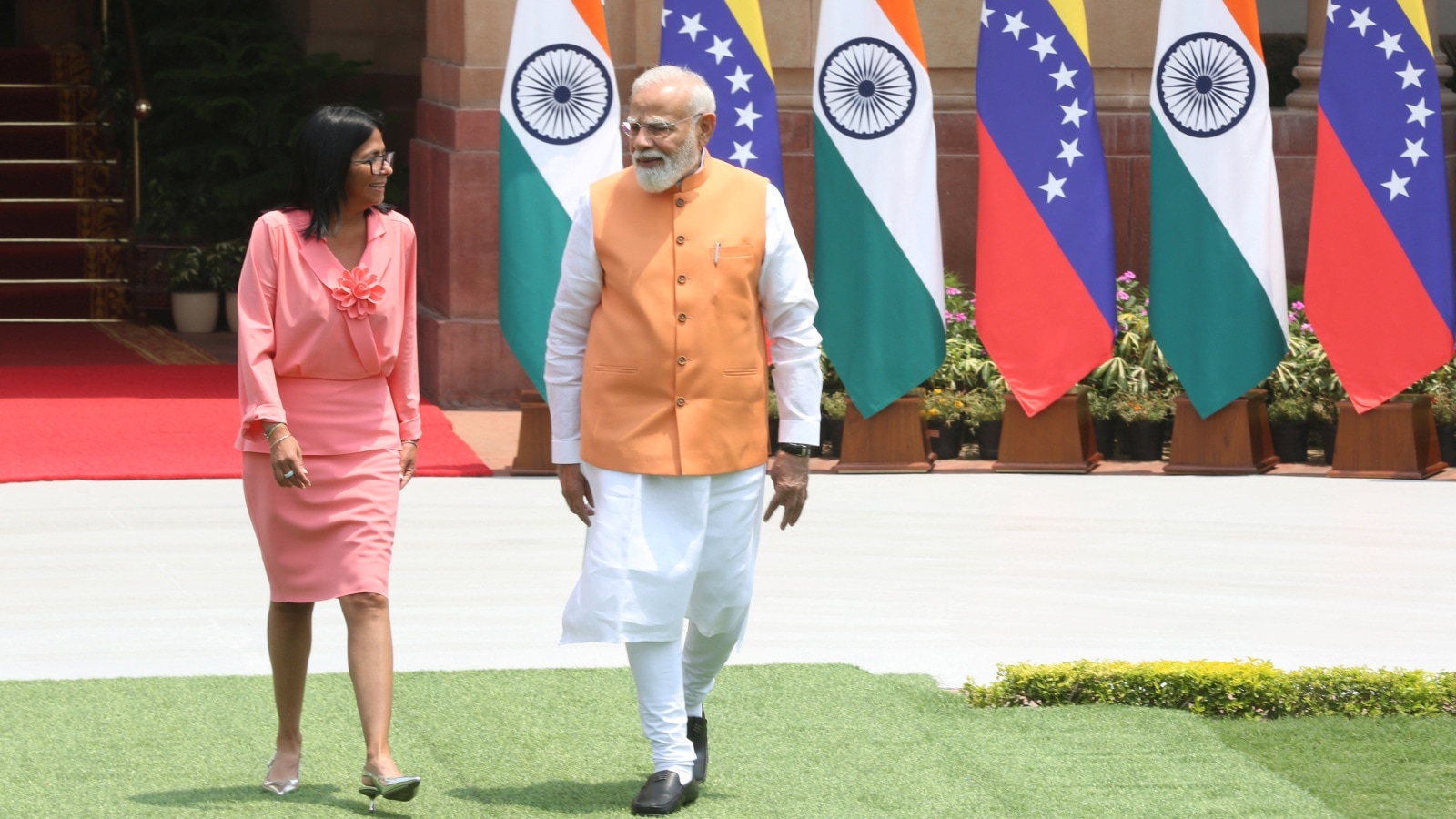 Venezuela, India in talks for long-term energy pacts