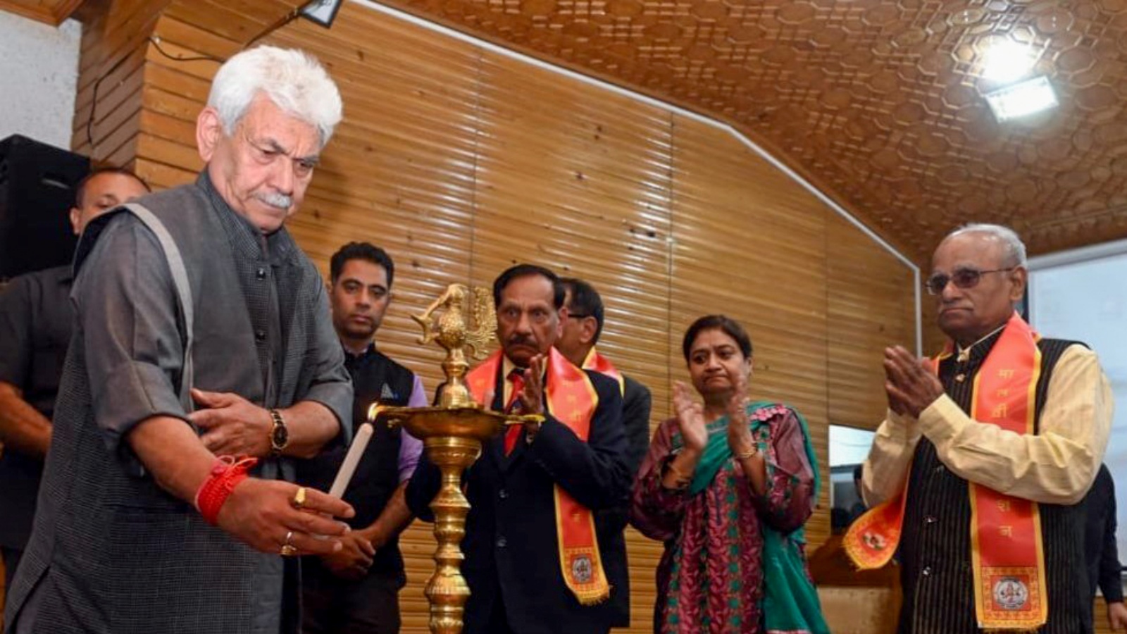 Kashmiri Pandits’ homecoming, Jammu and Kashmir Lieutenant Governor Manoj Sinha, Lieutenant Governor Manoj Sinha, Jammu and Kashmir, Srinagar, Indian express news, current affairs