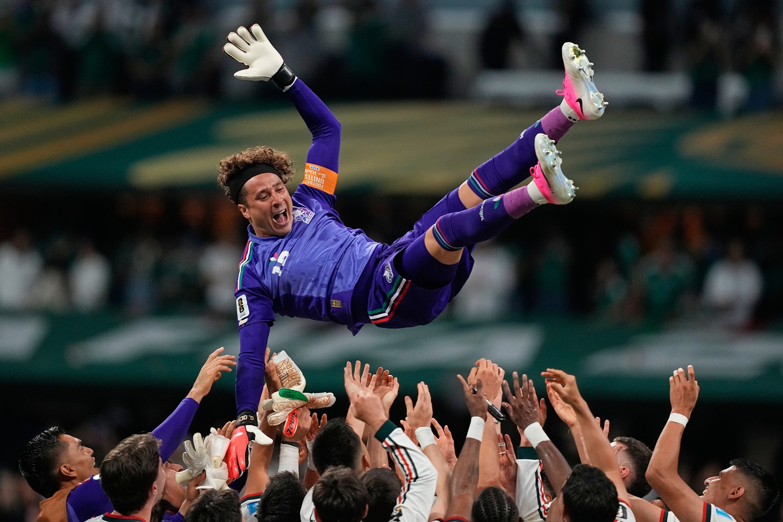 Mexico goalkeeper Guillermo Ochoa (13) is celebrated by his team after the World Cup Group A soccer match between Czechia and Mexico in Mexico City, Wednesday, June 24, 2026. (AP Photo/Natacha Pisarenko )