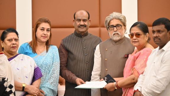 Rebel TMC MPs met Lok Sabha Speaker Om Birla at his residence, in Delhi today