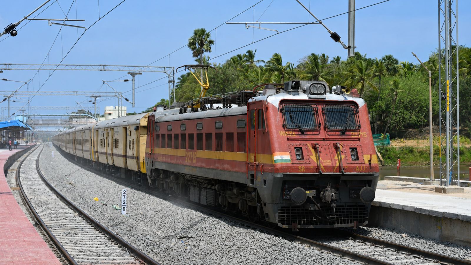 4 killed as oncoming train rams into passengers in Jhansi Division (Representative Image)
