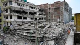 saket building collapse