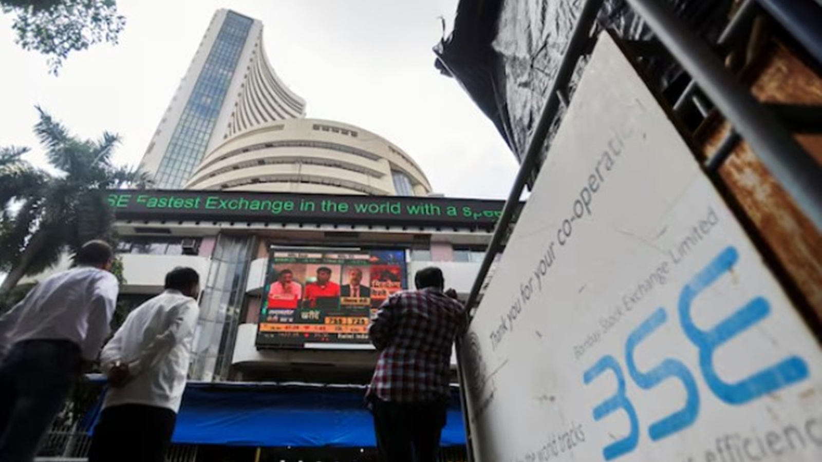 Equity MF inflows hit 1-yr low in May