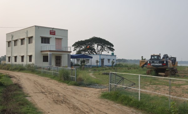 cracks in Trinamool Congress, cracks in tmc, tmc rebel camp, Trinamool Congress, Trinamool Congress rebel camp, Bharatiya Mazdoor Sangha, Sarbabrihat trade union, Sonarpur block, Kolkata news, WEst Bengal news, Indian express, current affairs