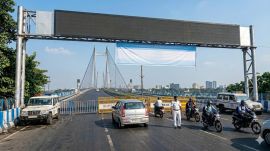 Kolkata Traffic advisory: Vidyasagar Setu to remain closed for 8 hours on June 14 (Image generated using AI)
