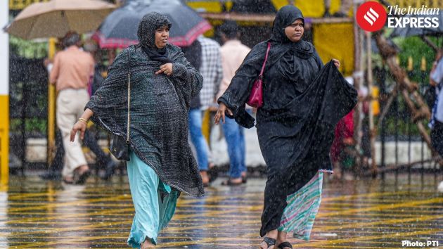 Between 7 am and 8 am on Wednesday, the island city and eastern suburbs received light rain