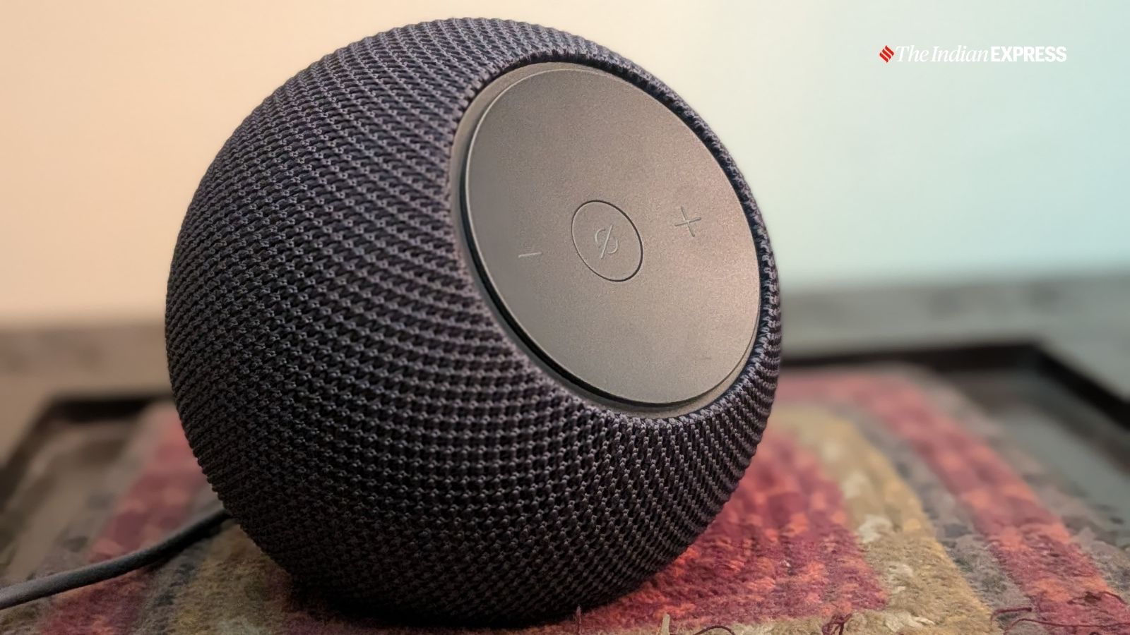 इको डॉट मैक्स Spotify, Apple Music और Amazon Music सहित लोकप्रिय स्ट्रीमिंग सेवाओं का समर्थन करता है। (छवि: द इंडियन एक्सप्रेस/अनुज भाटिया)