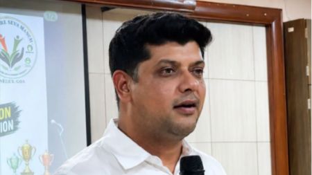 Goa Pradesh Congress Committee President Amit Patkar criticised the ruling BJP at the Centre for major scams and said this money was being used to split other political parties.