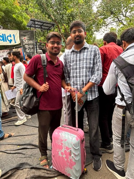 Ashutosh Mishra said he had taken a bus from Kanpur to arrive in Delhi for the march. At 11.30 am, Mishra was at Jantar Mantar with a small suitcase, waiting for a friend to arrive from Noida.