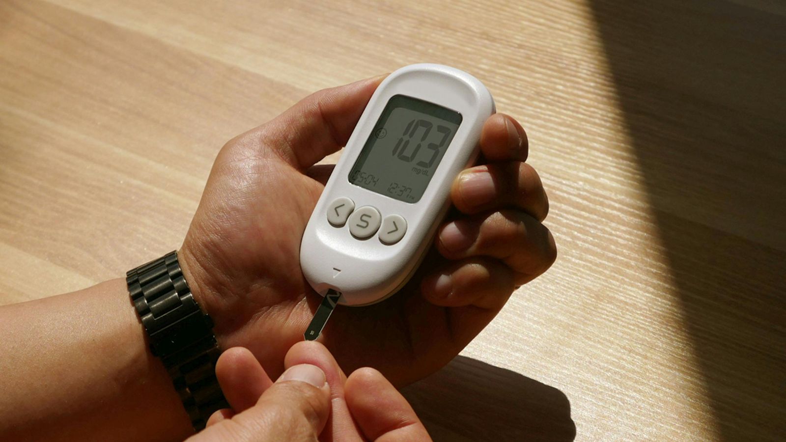 Are blood sugar spikes after meals harmful?