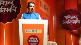 CM Devendra Fadnavis stated that Pune’s traffic congestion will drop by 30 percent after completing three elevated highway projects, the Ring Road, and the HCMTR corridor.