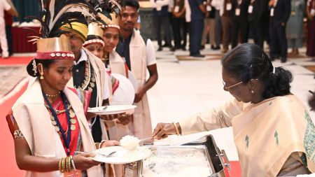 President Droupadi Murmu hosted a 209-member Bastar delegation at Rashtrapati Bhavan, praising the region's tribal heritage and expressing a desire to attend Bastar Dussehra.