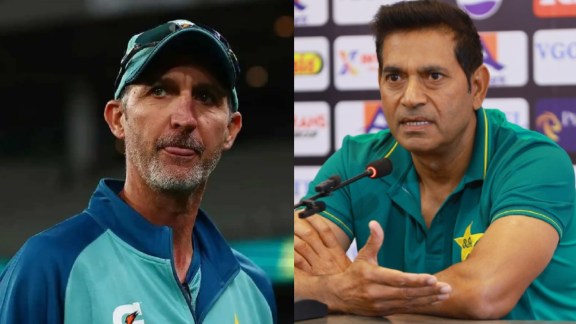 Jason Gillespie and Aaqib Javed embroiled in a war of words.