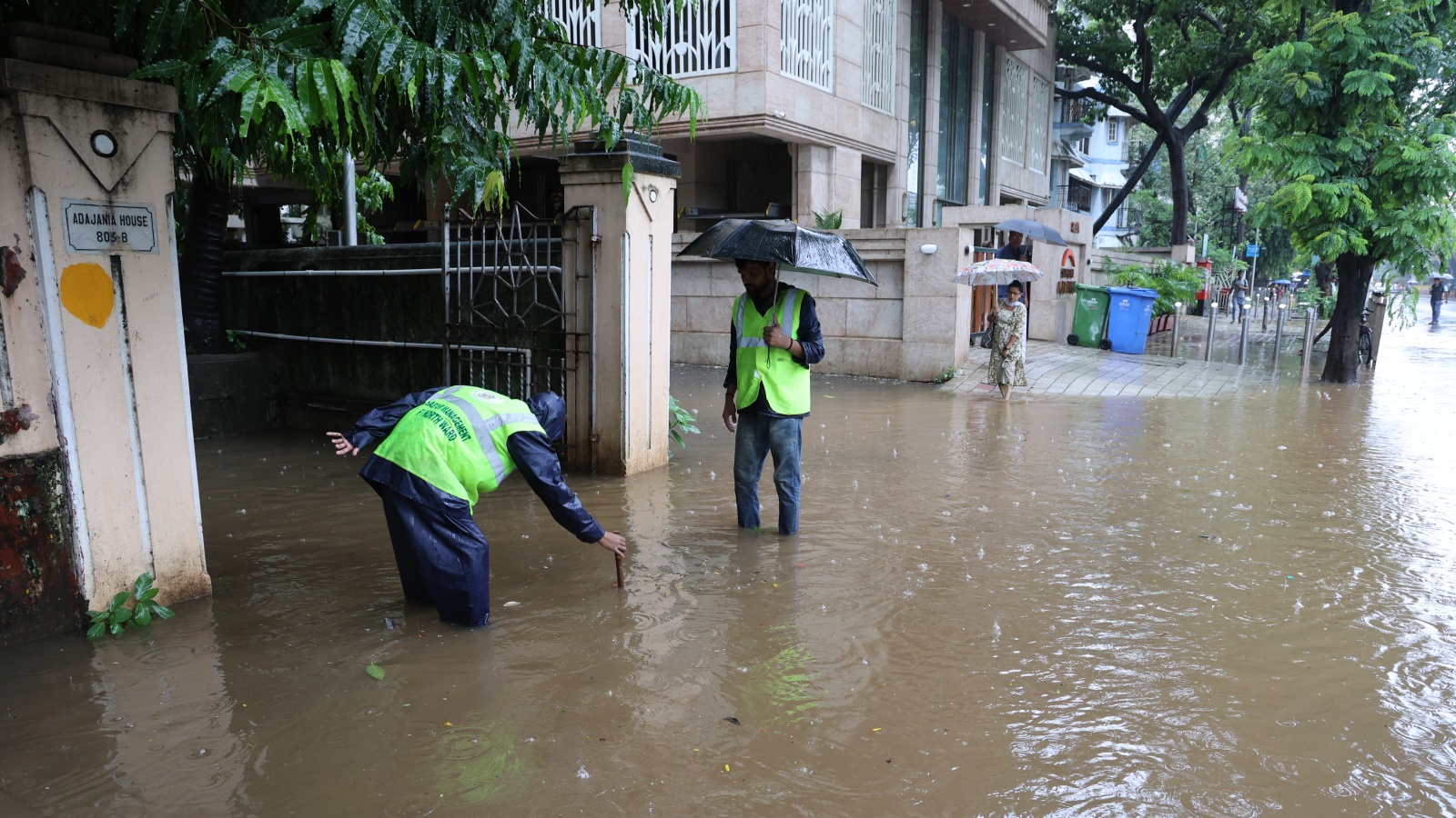2,205 Mumbai manholes still lack safety grills days after Saki Naka death, shows BMC data