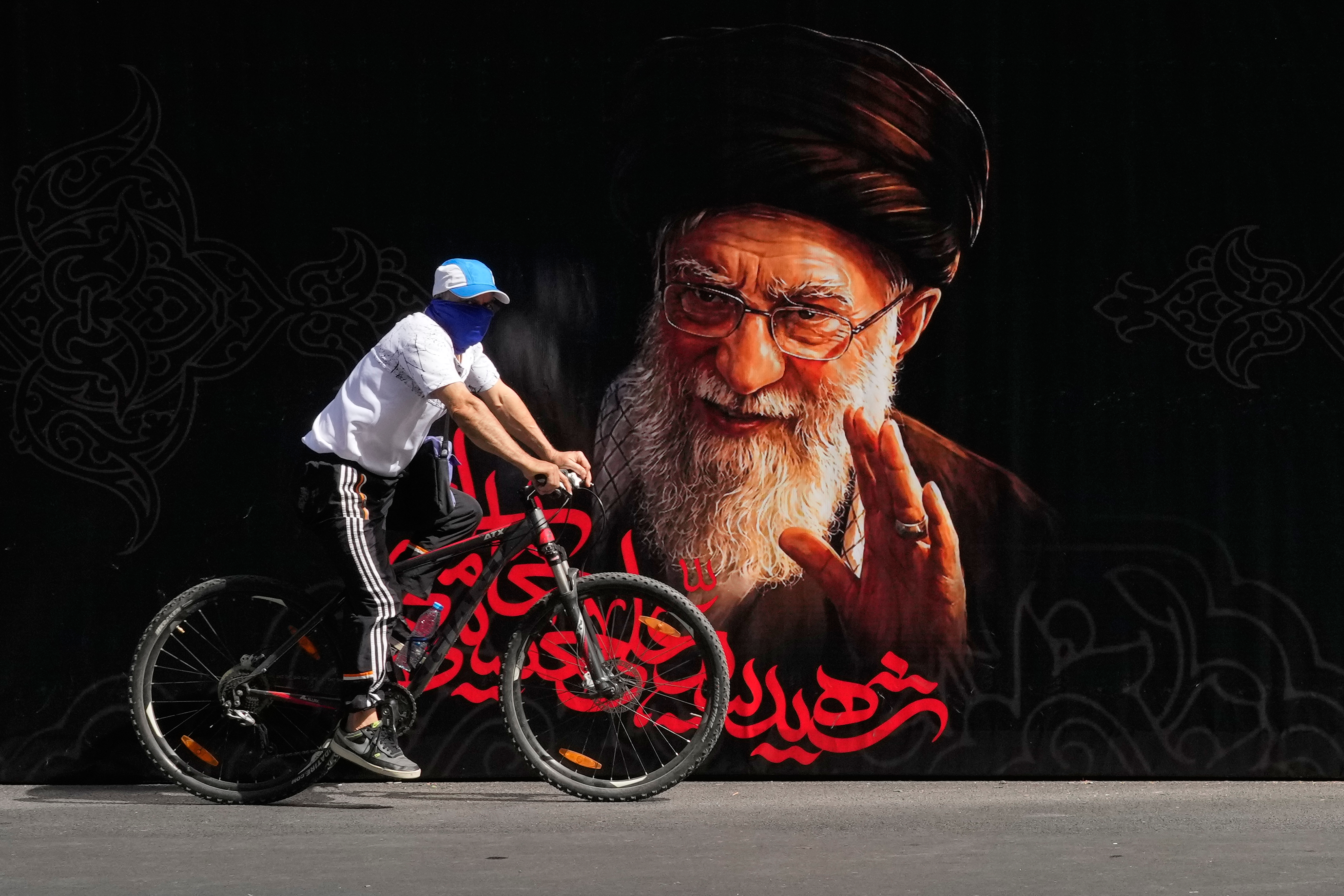 ayatollah ali khamenei, khamenei funeral, tehran,