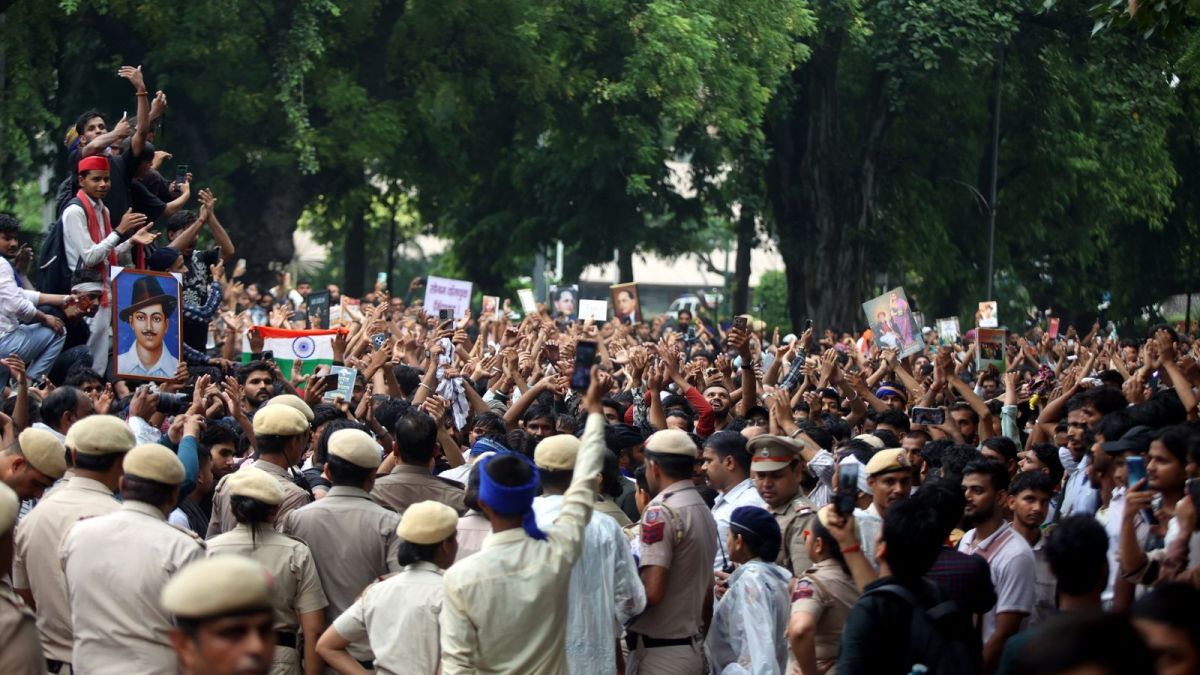 Jantar Mantar Protest Live Updates: CJP Protest in Delhi Today, Sonam  Wangchuk Hunger Strike, Rahul Gandhi Latest News