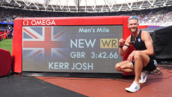 Britain's Josh Kerr celebrates after breaking a world record in the men's 1 mile final during the Ninth London Athletics Meet at the London Stadium on Saturday, July 18, 2026. (Adam Davy/PA via AP)