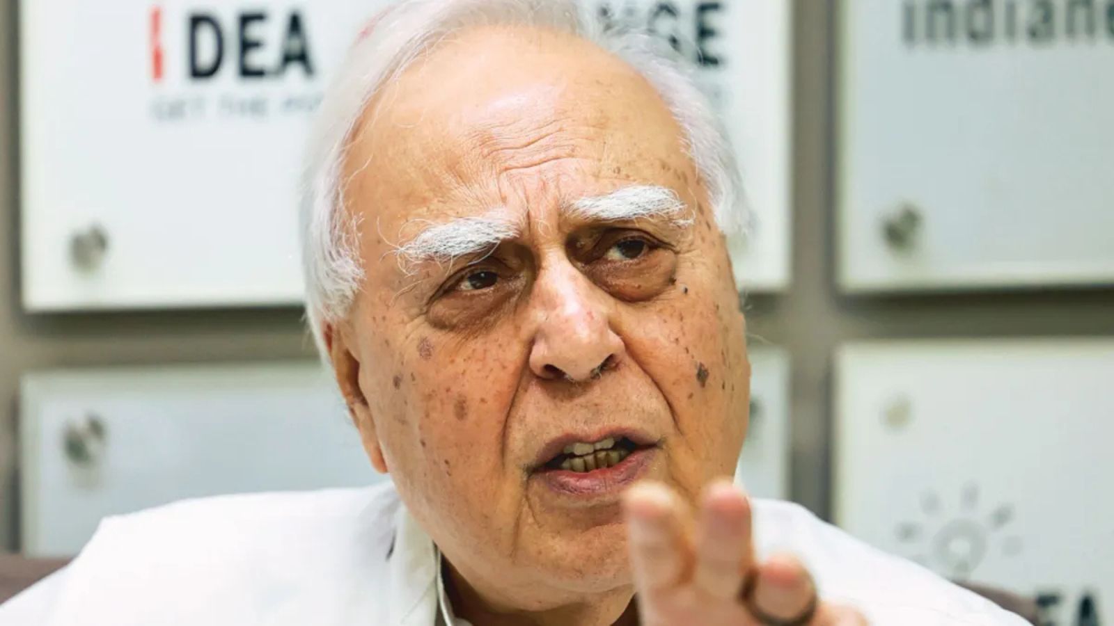 Supreme Court Seeks Centre's Response on Sibal's Plea Against Anti-Defection Law Loophole