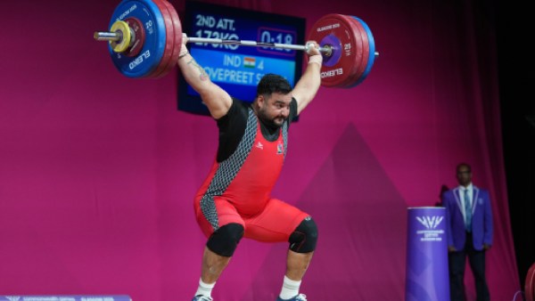 India's Lovepreet Singh competes in the men's +110kg weightlifting final at the Commonwealth Games in Glasgow, Scotland, Thursday, July 30, 2026. (AP Photo/Eranga Jayawardena)