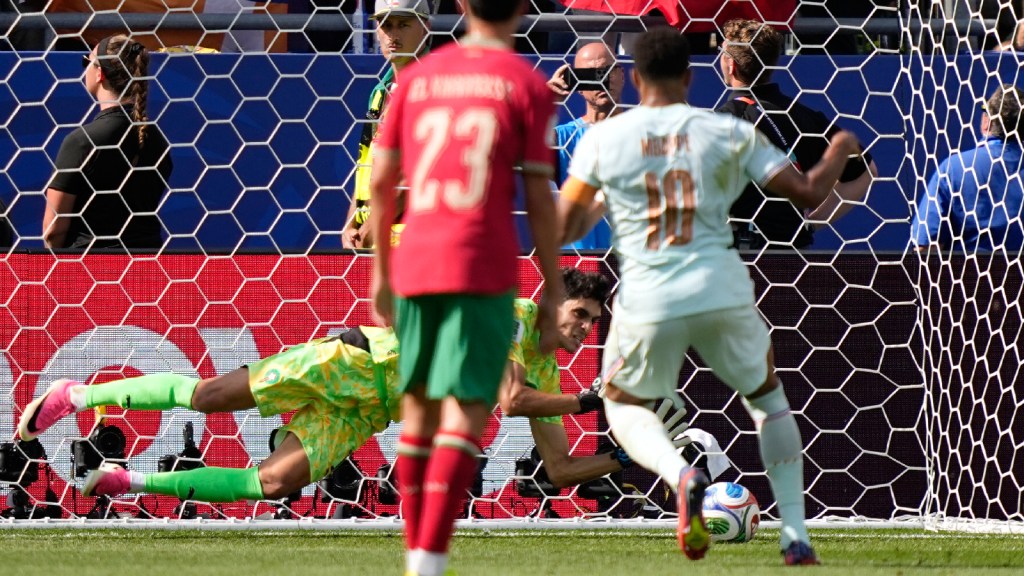 FIFA World Cup Kylian Mbappe Misses From Penalty Spot Vs Morocco fifa-world-cup-kylian-mbappe-misses-from-penalty-spot-vs-morocco