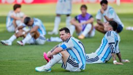 Argentina's Lionel Messi (10) reacts after the World Cup final soccer match between Spain and Argentina in East Rutherford, N.J., near New York, Sunday, July 19, 2026. (AP Photo/Ashley Landis)