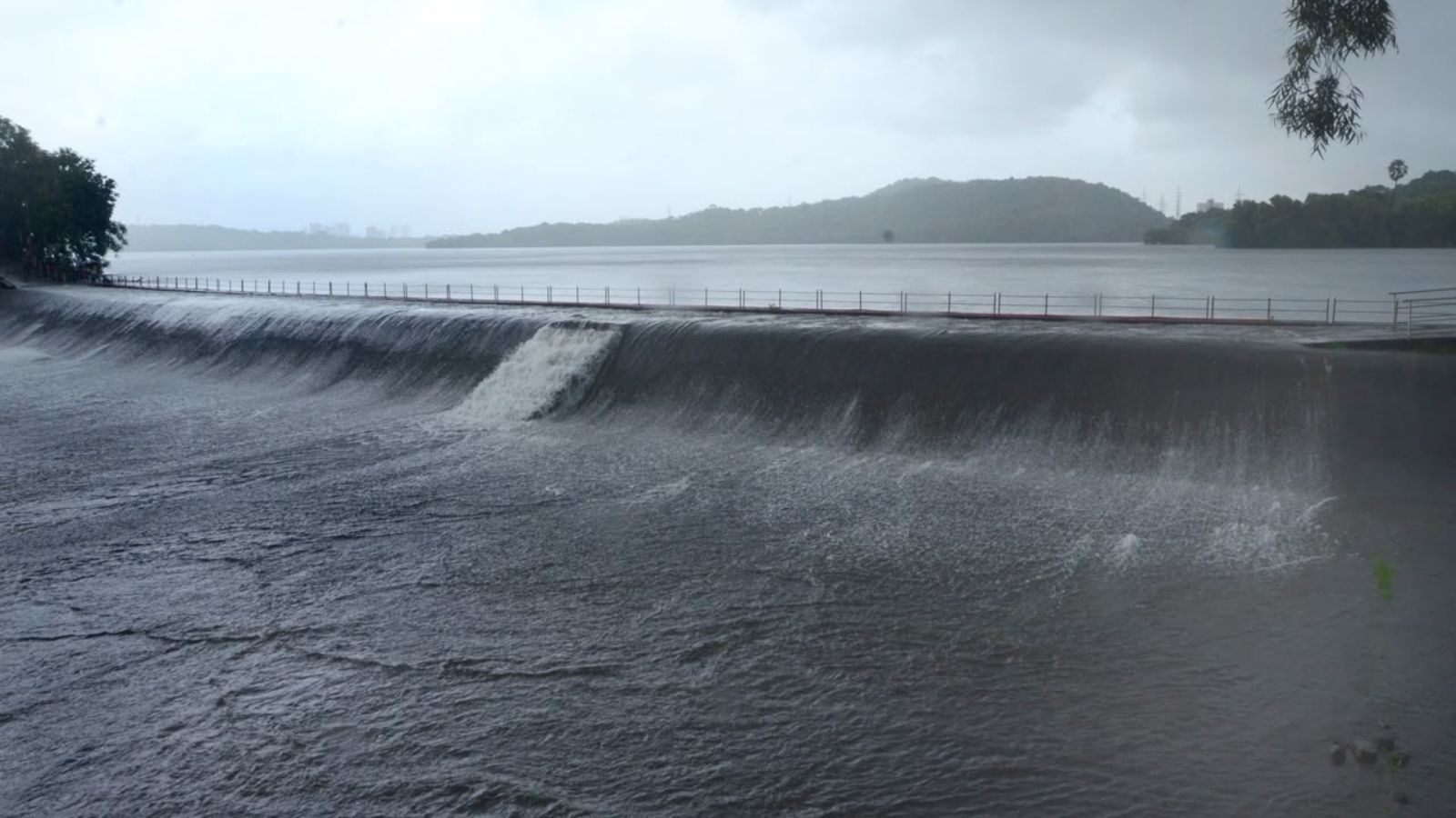 2 Mumbai lakes are overflowing: Should you worry about flooding?