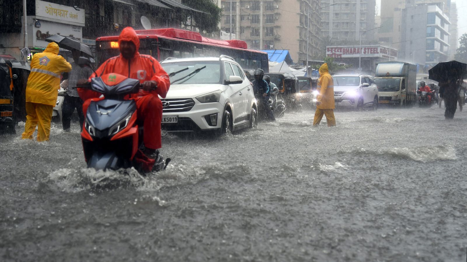 Heavy downpour continues to batter MMR; no slowdown on cards