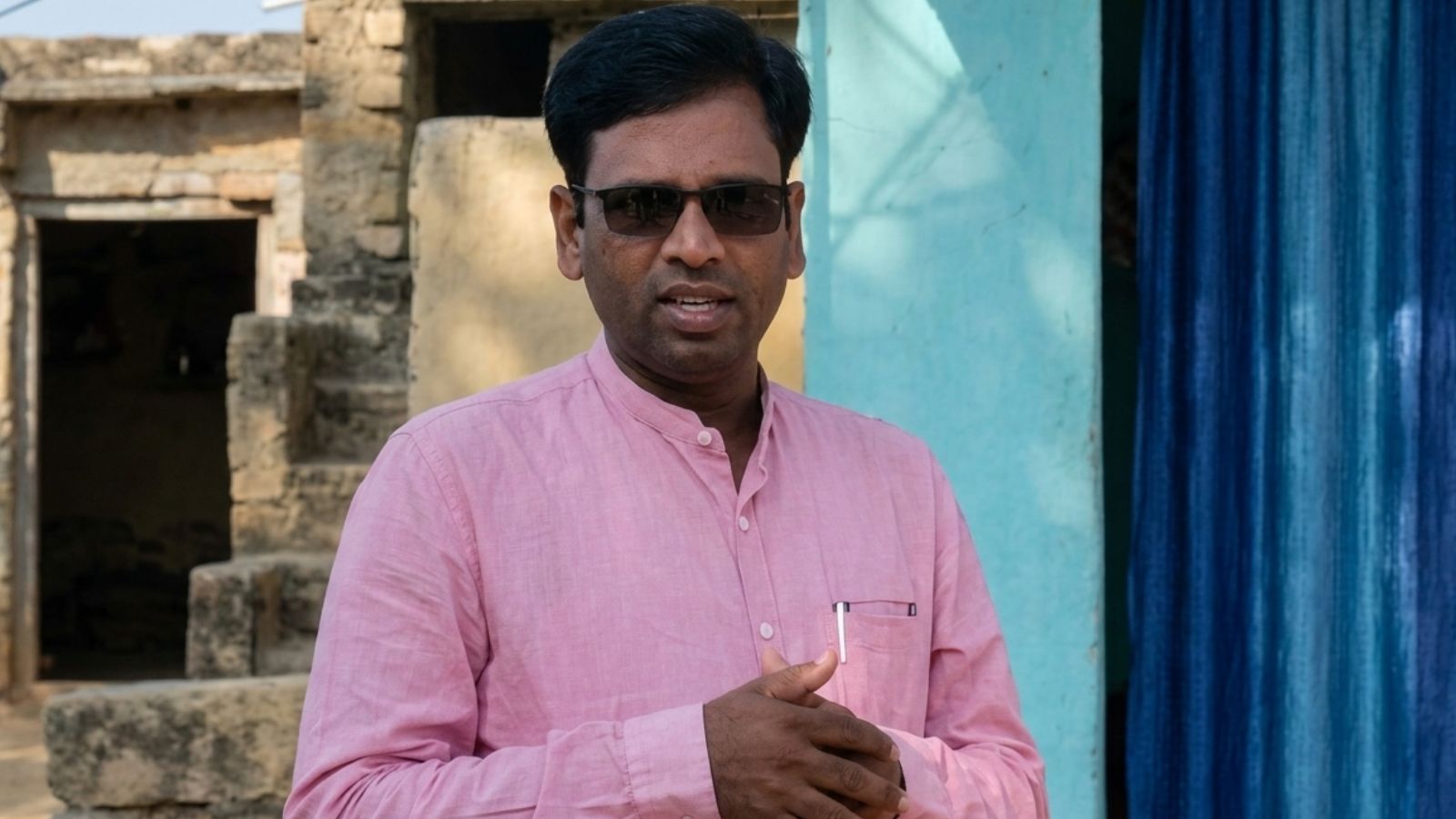 Teacher names 4 officials in WhatsApp note before killing his two children, dies by suicide