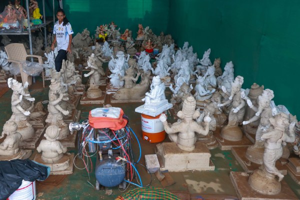 Rain destroys ganesh idols worth crores in Maharashtra, Rain destroys idols before Ganesh Chaturthi, Ganesh Chaturthi, Mumbai Monsoons, Mumbai rains, Rain destroys idols worth crores in Maharashtra hub before Ganesh Chaturthi, Indian express news, current affairs