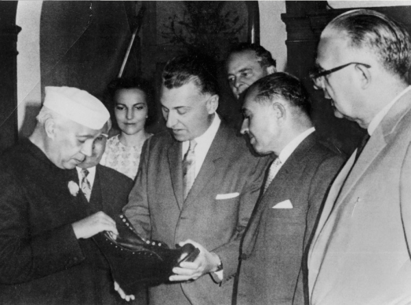 Jawaharlal Nehru in Batanagar, 1957 (Bata Information Center Collections)