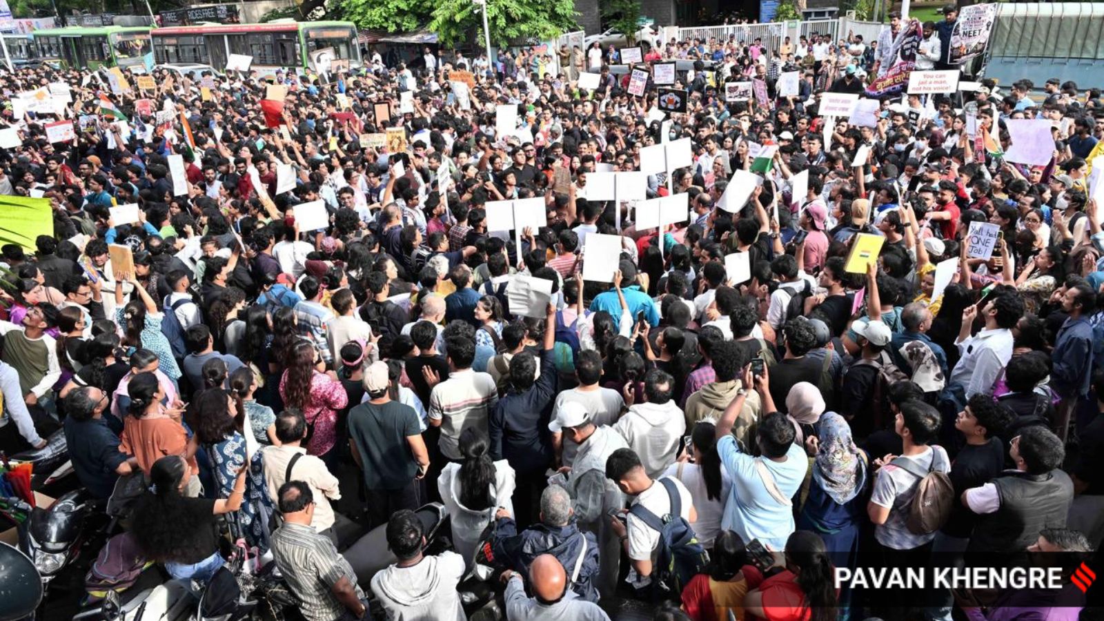 Thousands in Pune protest peacefully for Sonam Wangchuk, CJP; demand Pradhan's resignation
