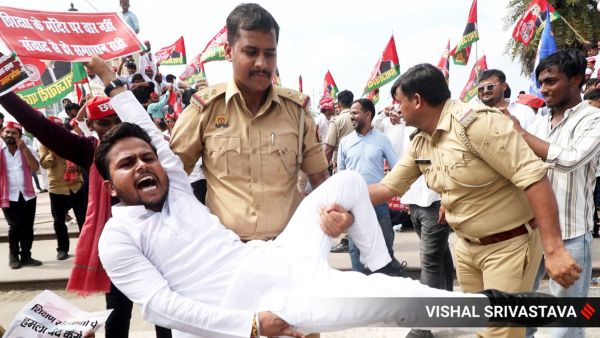 Samajwadi Party Student wing hold a massive protest against government on various student issues also against Ayodhya Ram Mandir donation theft case,in Lucknow