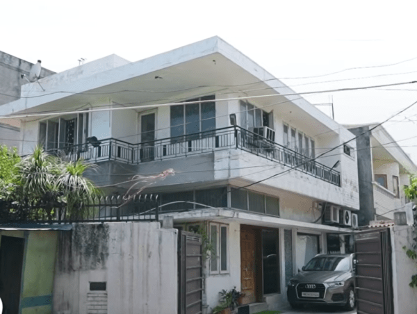 Vikas Khanna childhood home