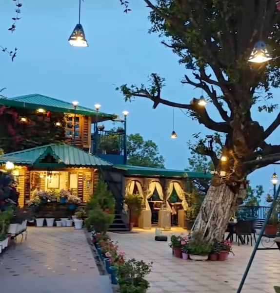 Where is real Musafir Cafe?
