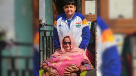 Sharmila Dhankar with her mother Saroj. (Special arrangement)